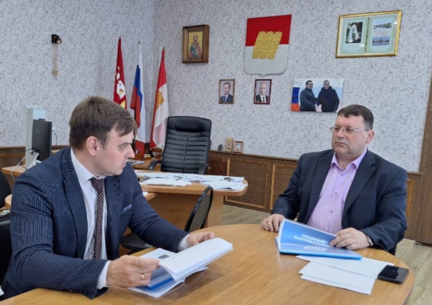 Михаил Ковалев провел рабочую встречу с Главой Дорогобужского округа Константином Серенковым