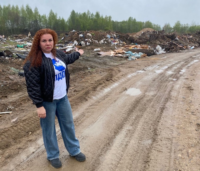 Партиец Элла Хомякова выявила масштабную несанкционированную свалку мусора в Смоленской области