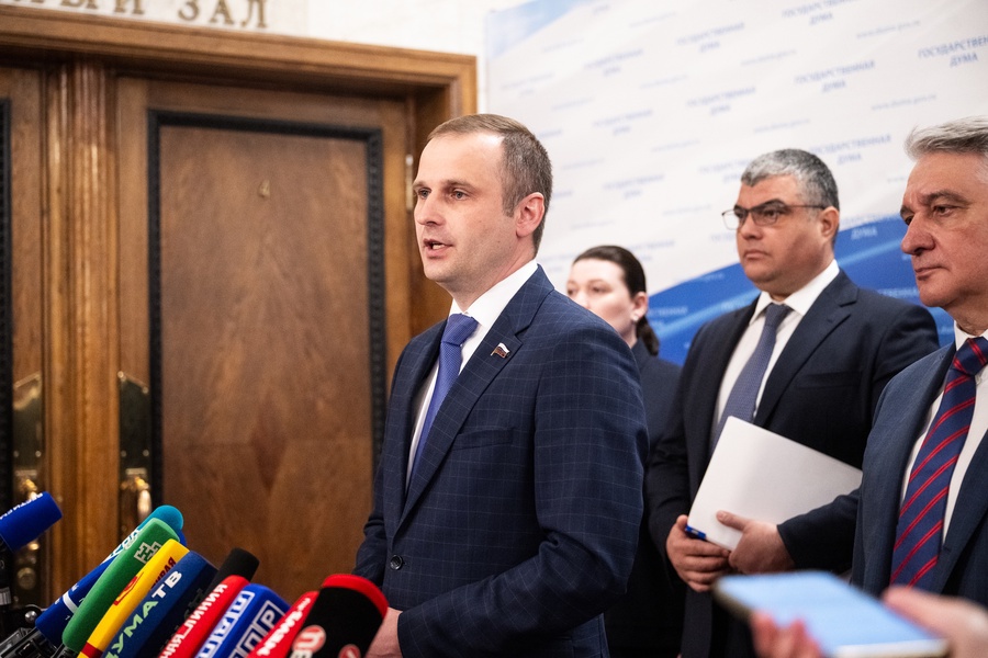 Обеспечивать лекарствами пациентов с орфанными заболеваниями должен центр, ‒ Леонов