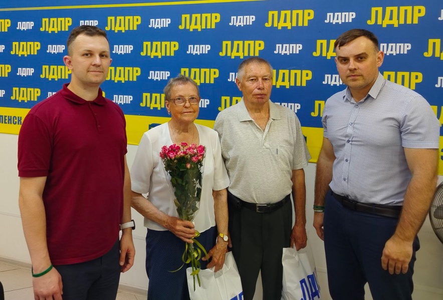 Самое главное в семейной жизни — доверие и уважение, считает смоленский депутат Михаил Ковалев