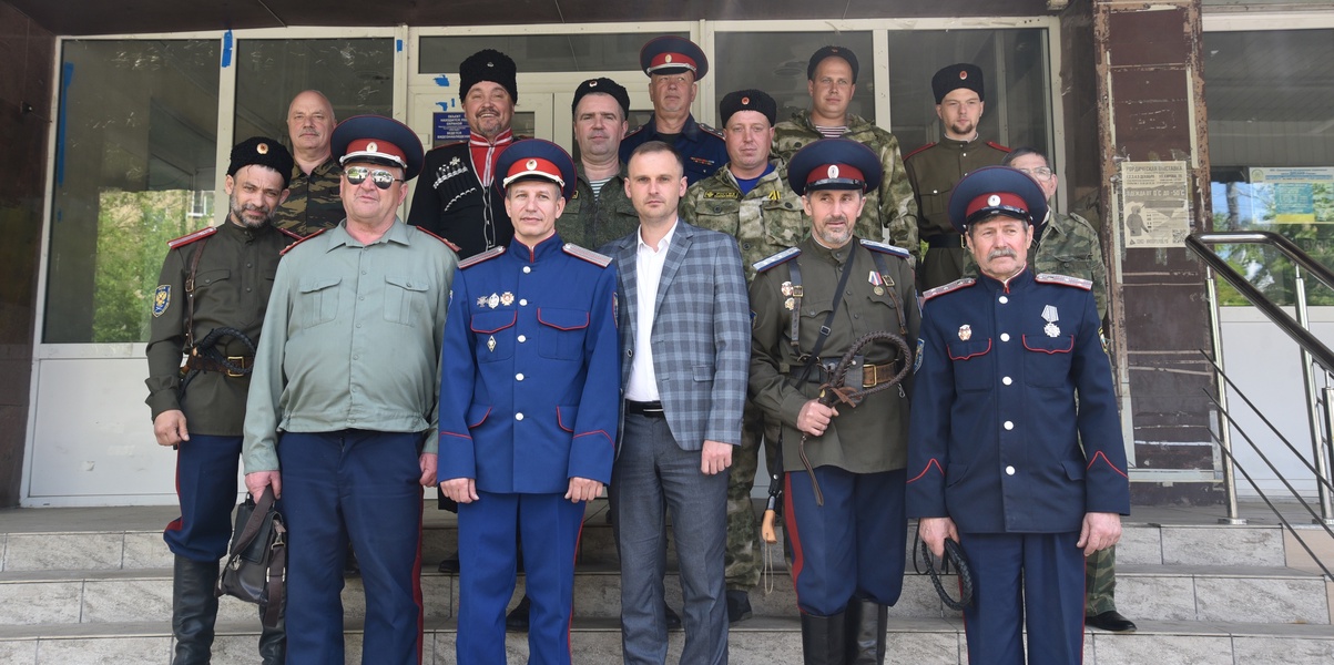 Сергей Леонов принял участие в Казачьем кругу