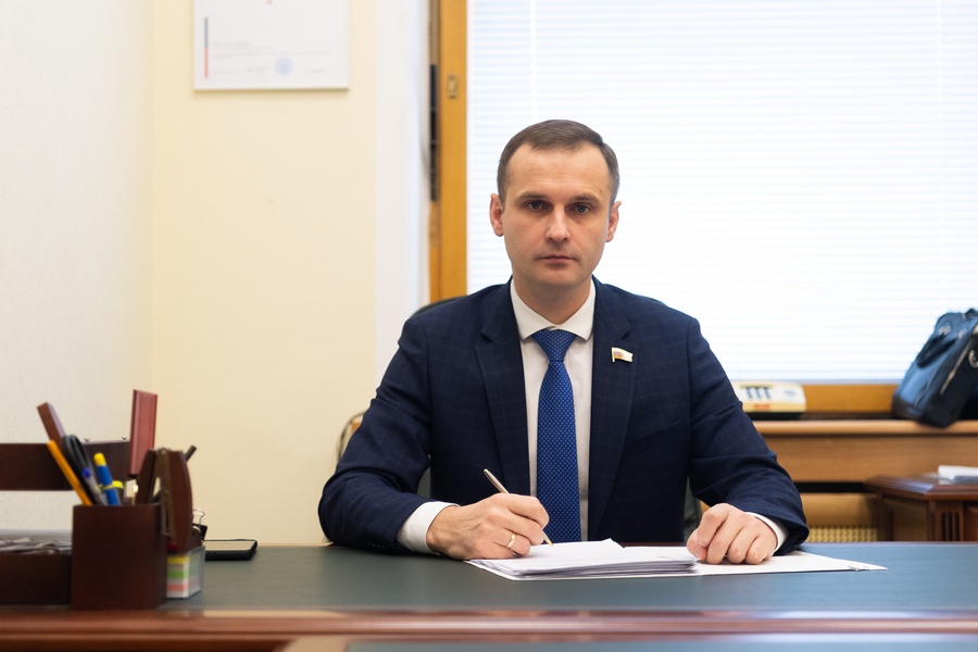 Сергей Леонов: Минфин выделит почти триллион рублей на здравоохранение 