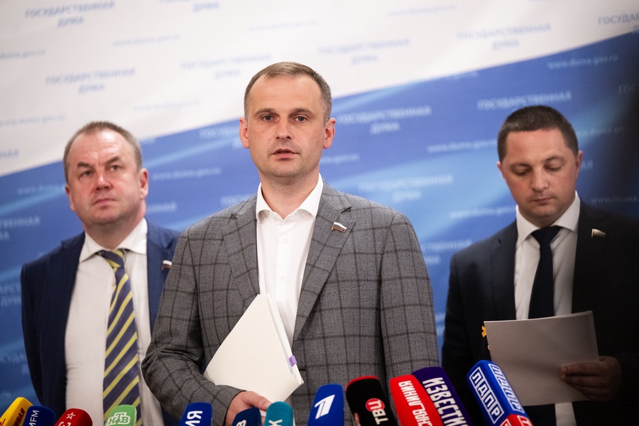 Реклама должна приносить пользу, а не вредить психике людей, считают в ЛДПР
