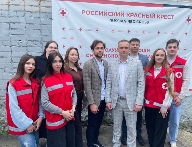 Сергей Леонов детально погрузился в работу Смоленского «Красного Креста»