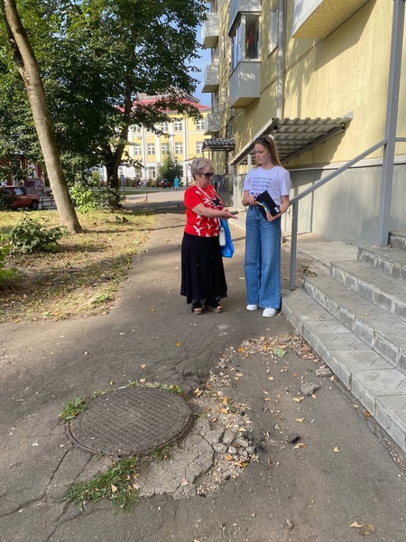 Смолянка рассказала партийцам о печальных последствиях капремонта 