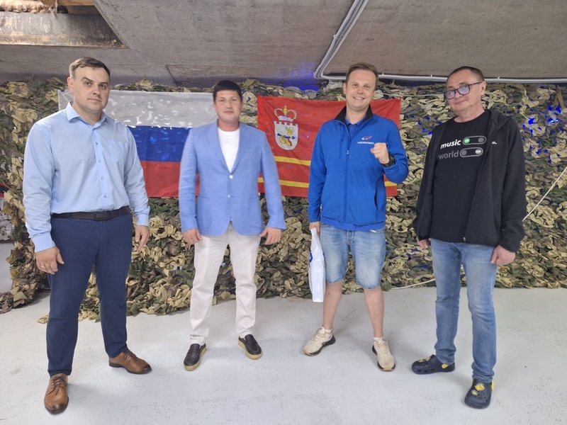 Смоленские партийцы ознакомились с работой смоленского Центра FPV-пилотирования