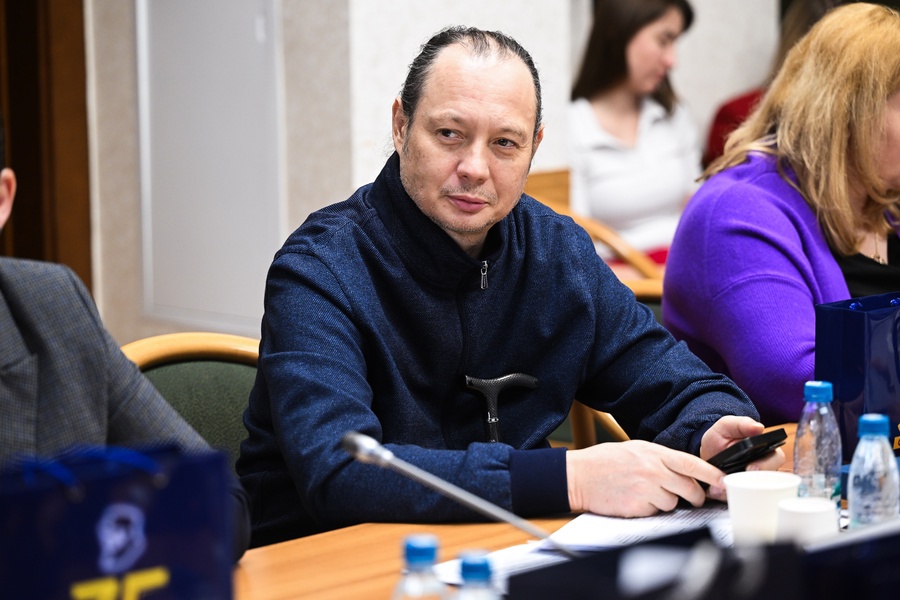 Депутат Мусатов предлагает возродить агитплакат как инструмент воспитания граждан