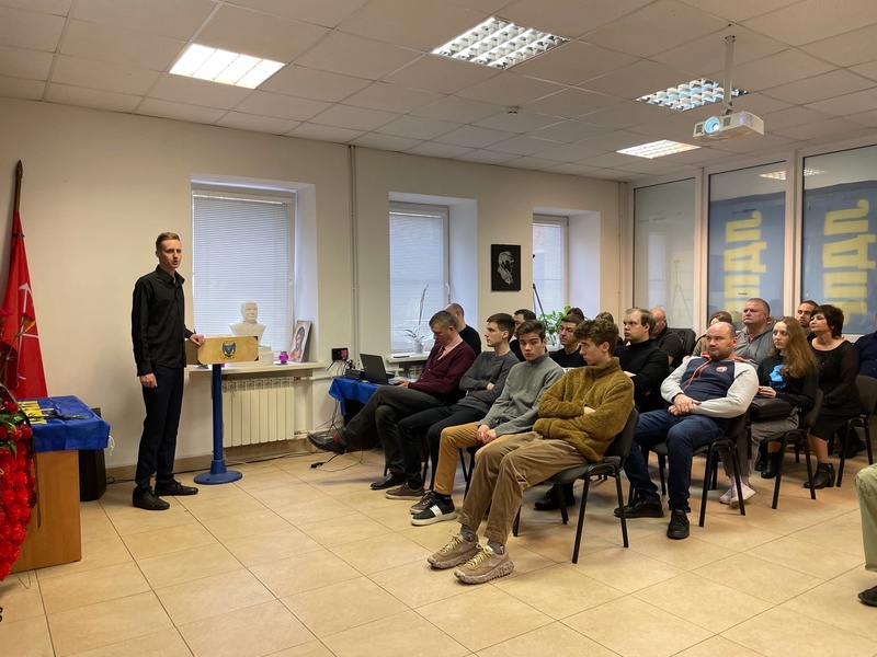 Санкт-Петербургское региональное отделение ЛДПР почтило память Владимира Жириновского