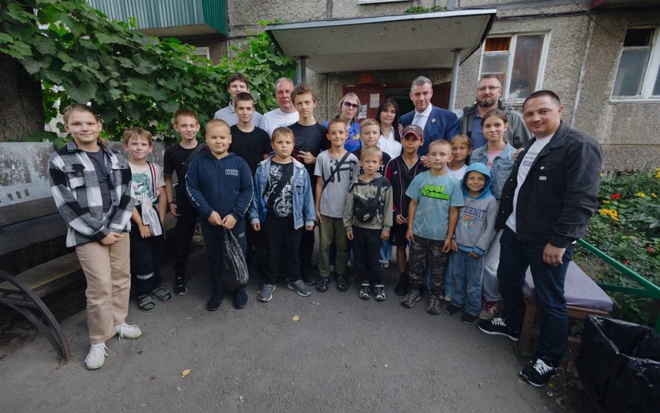 Технологии, семьи, герои и традиции