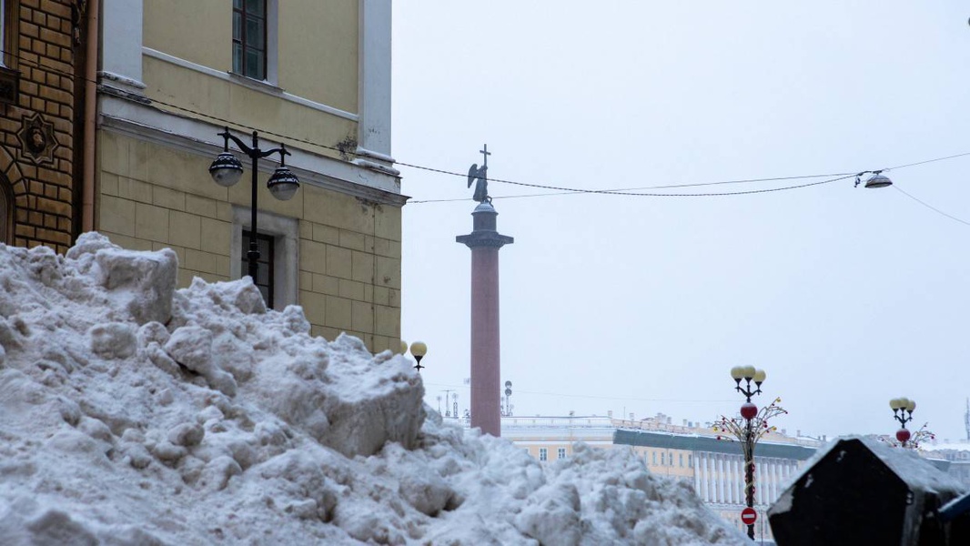 Санкт Петербург снег