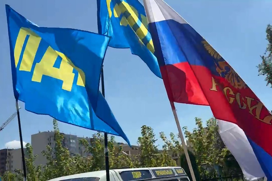 Флаг России как часть жизни: автопробег ЛДПР на Ставрополье