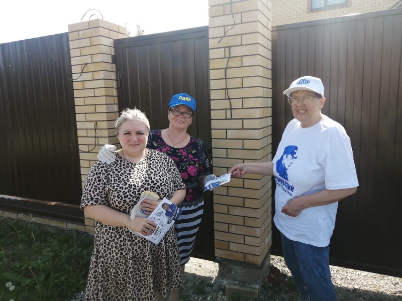 Координатор ЛДПР в Арамиле провела серию встреч с жителями города