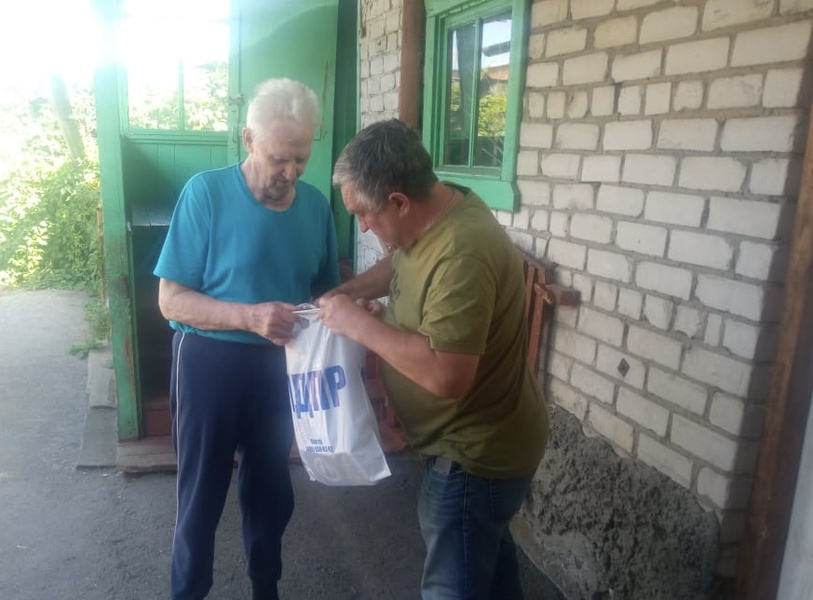 Партийцы Свердловской области поздравляют строителей с профессиональным праздником 