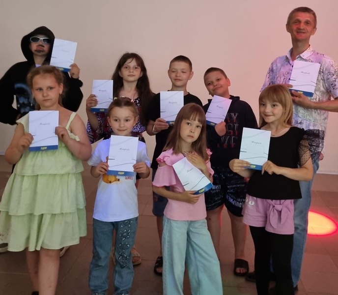 Партийцы  Качканара провели фестиваль творчества под названием "Танцы любимых кукол"