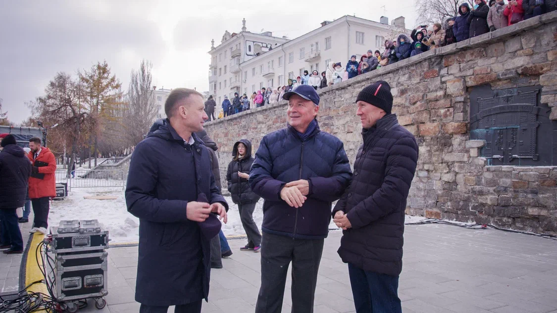 Депутат Александр Каптюг рассказал, что положили в капсулу времени екатеринбуржцы