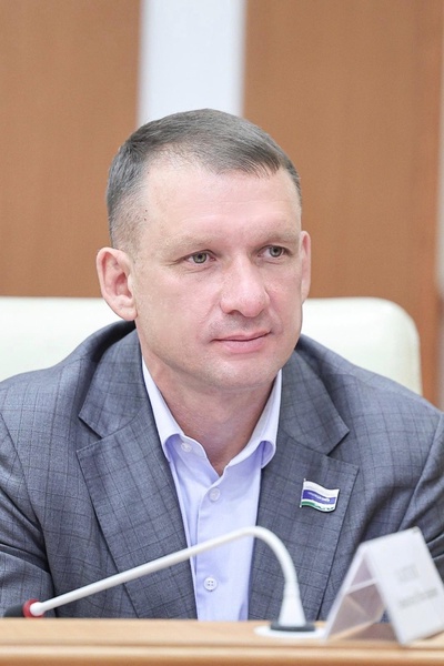 Фракция ЛДПР внесла законопроект, который предусматривает обязательную аттестацию сотрудников такси 