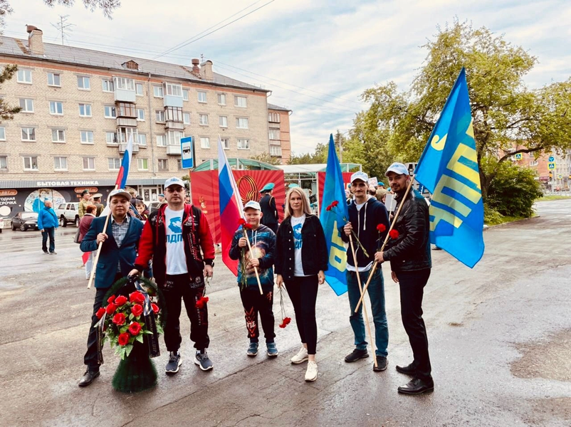 Активисты ЛДПР провели памятные акции в День памяти и скорби ветеранов боевых действий