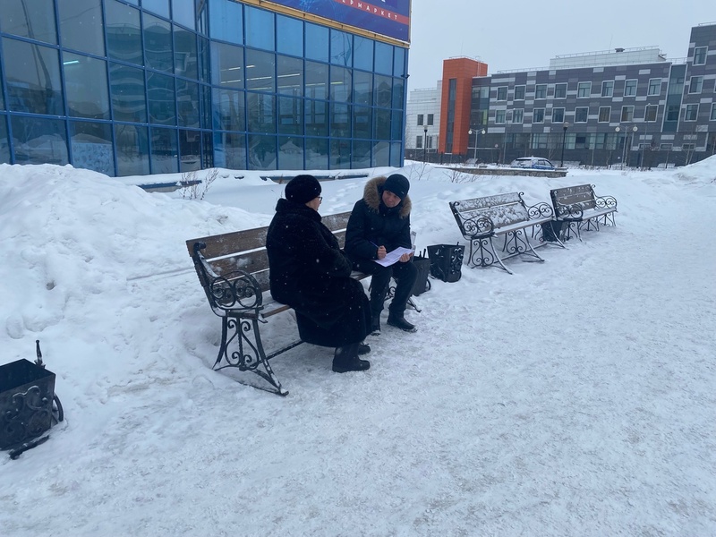 Партийцы провели "Всероссийский опрос граждан" в Нижнем Тагиле