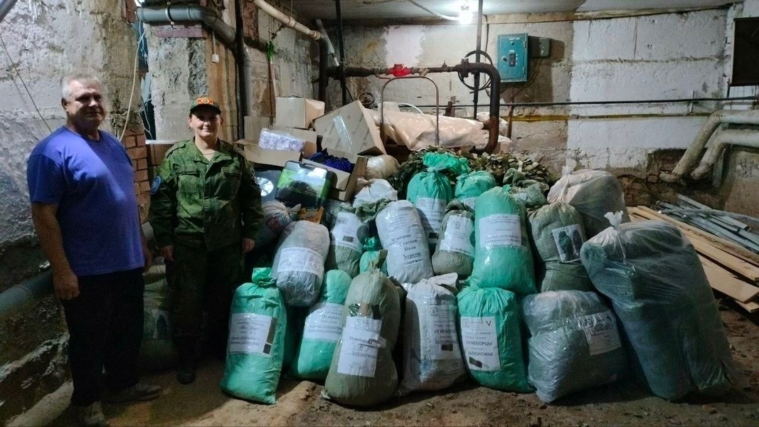 В Ачите партийцы отправили очередную гуманитарную помощь бойцам на передовую