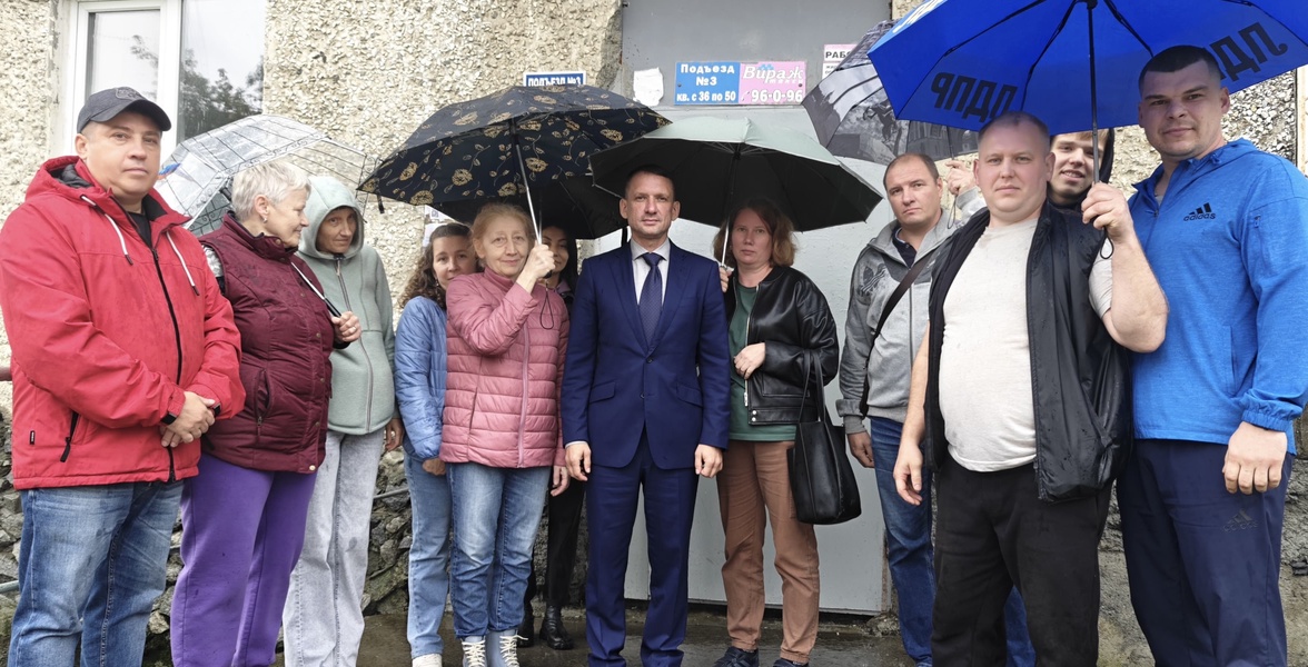 Депутат Александр Каптюг взял под контроль ситуацию с проблемным домом в Верхней Пышме