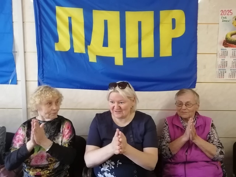 Оксана Буркова: партиец, психолог и помощник пенсионеров Кировского отделения ВОС