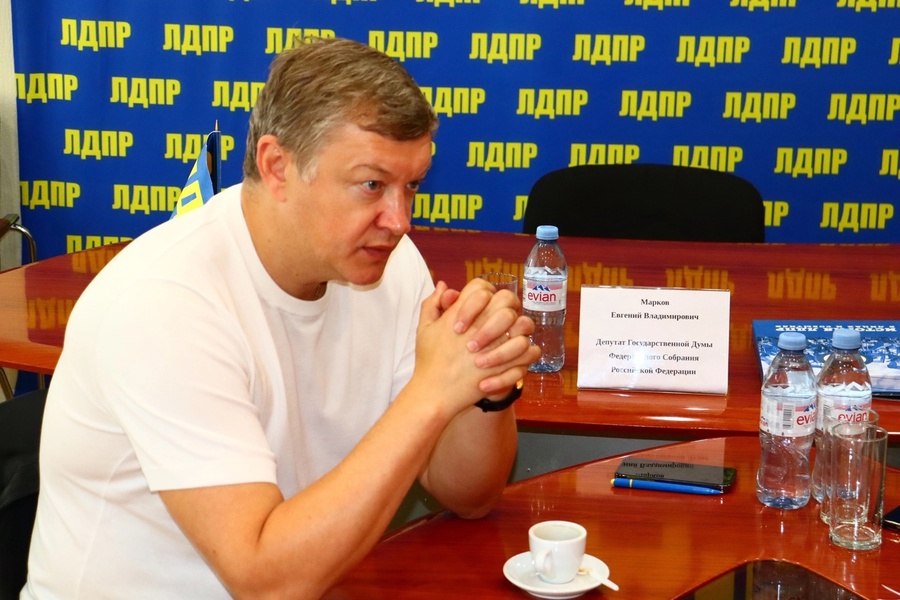 Евгений Марков провел прием граждан в Екатеринбурге