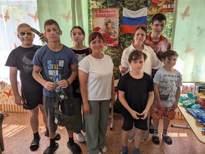 "Браслеты жизни" от ЛДПР для воспитанников Пышминского социально-реабилитационного центра