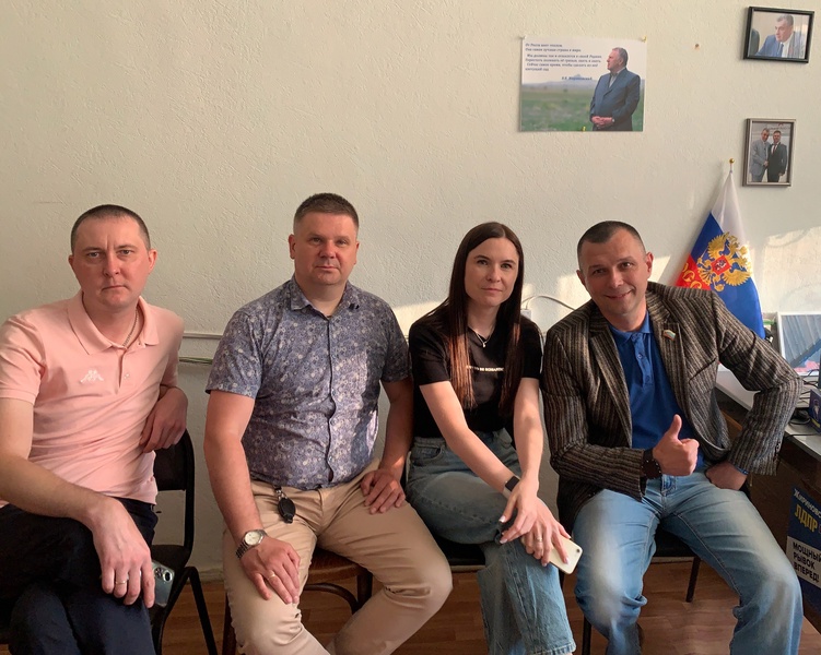 В рамках подготовки к выборам 2025 года в штабе ЛДПР Узловой прошла встреча активистов