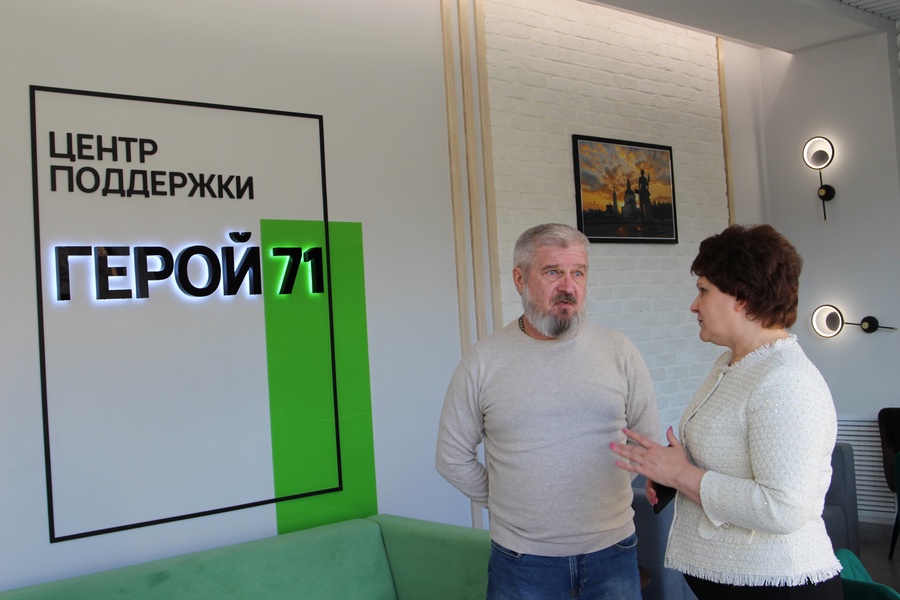 Александр Балберов посетил центр поддержки «Герой 71»