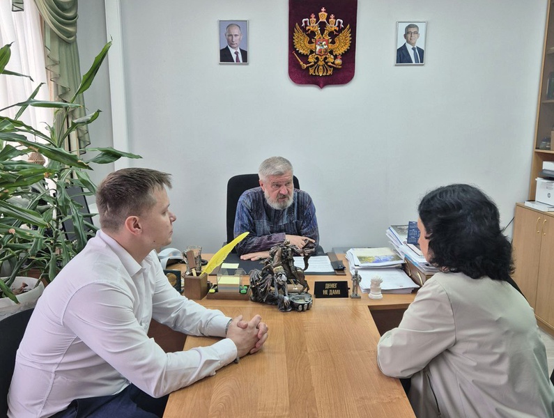 Депутаты ЛДПР Тульского региона провели прием граждан