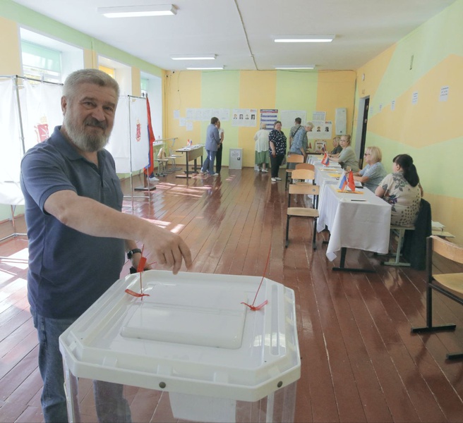 Заместитель председателя Тульской областной Думы Александр Балберов принял участие в голосовании