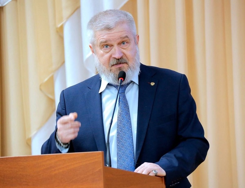 Александр Балберов: нужно выгнать всех экономистов, кто застрял в 90-х!