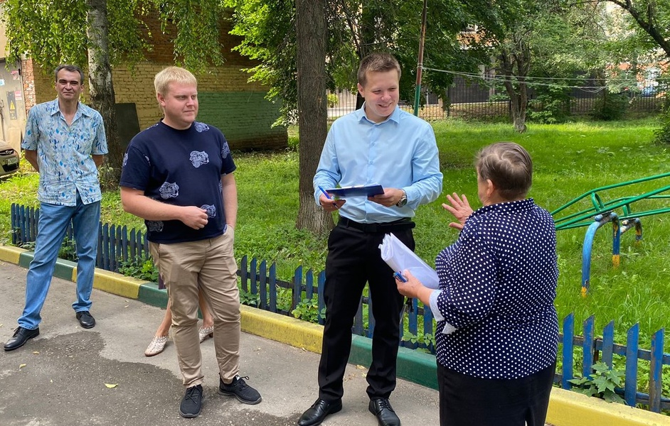 Александр Маринков подписал акт выполненных работ по программе «Наш город»