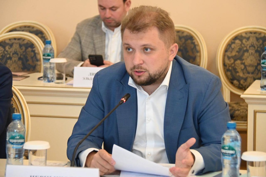Борис Чернышов: жилье для молодых — вопрос будущего страны