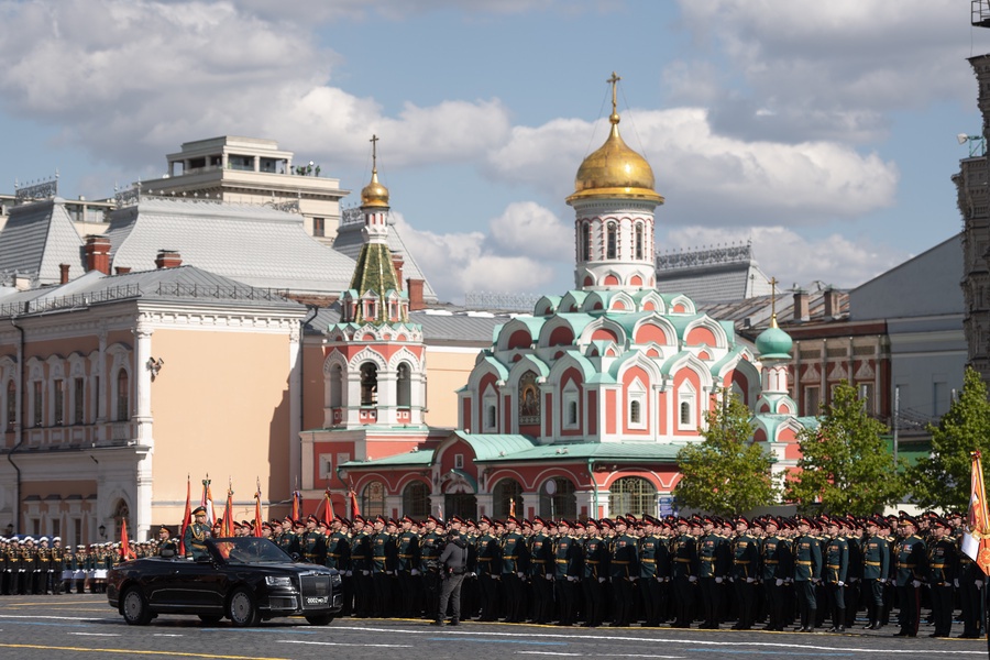 Военная и экономическая силы России — против враждебного окружения