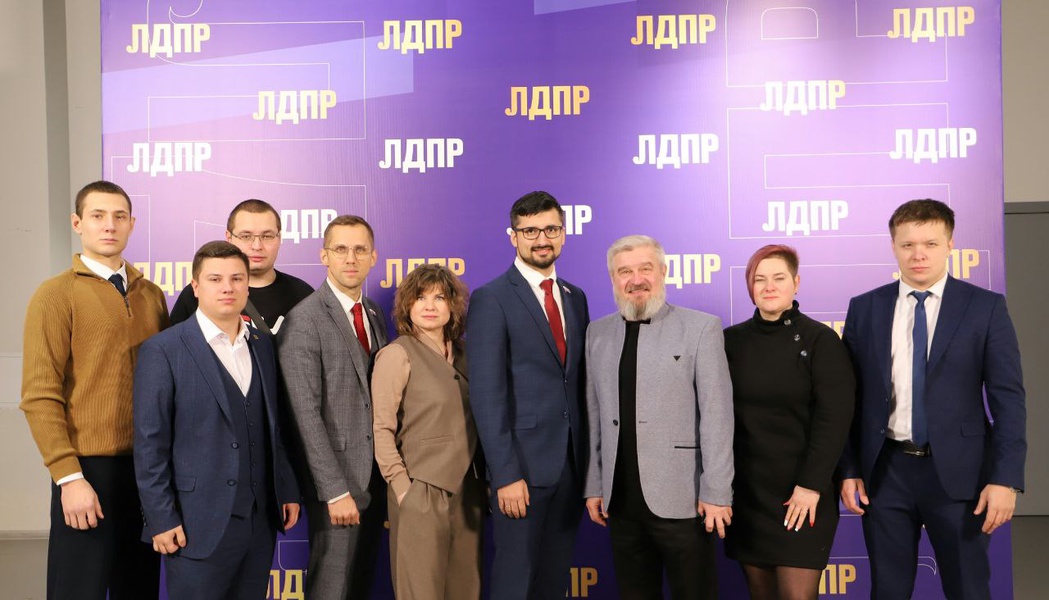 Депутаты ЛДПР из Тульской области приняли участие в выездном заседании фракции в Калуге