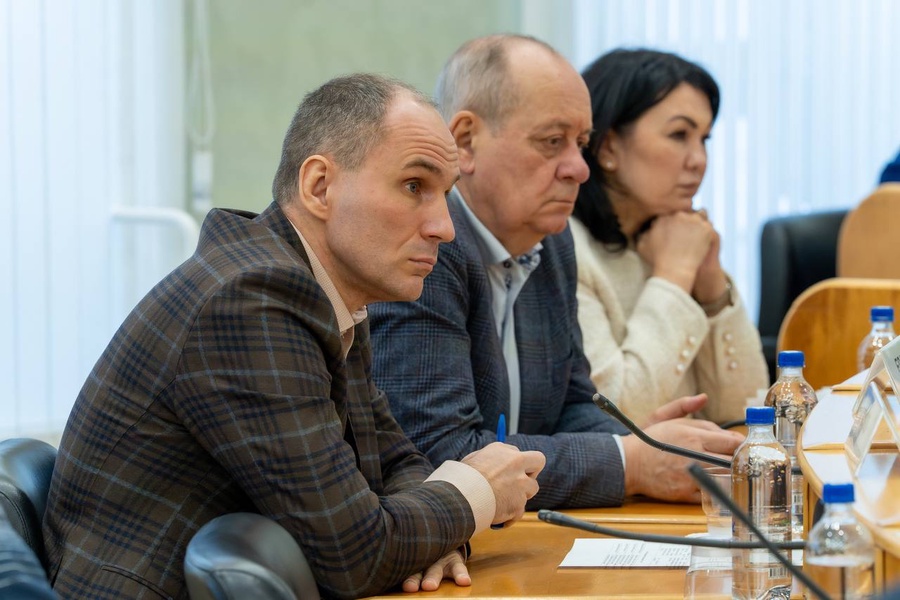 Город должен быть своевременно и качественно обработан от клещей, уверены в ЛДПР