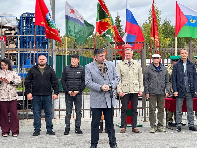 Плечом к плечу к Победе