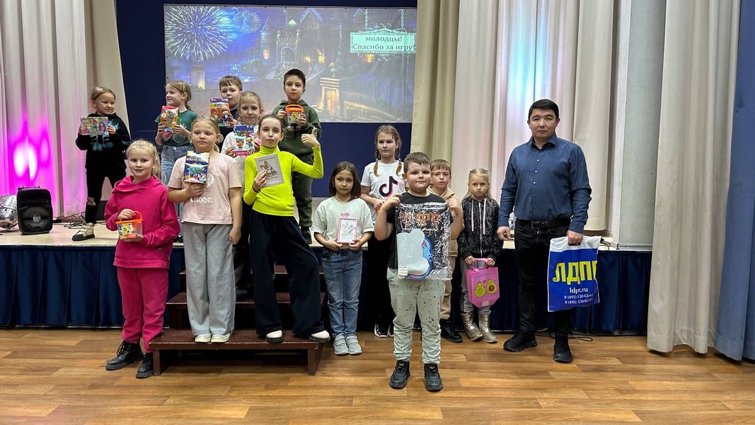 При поддержке депутата ЛДПР прошел квиз для детей в селе Червишево