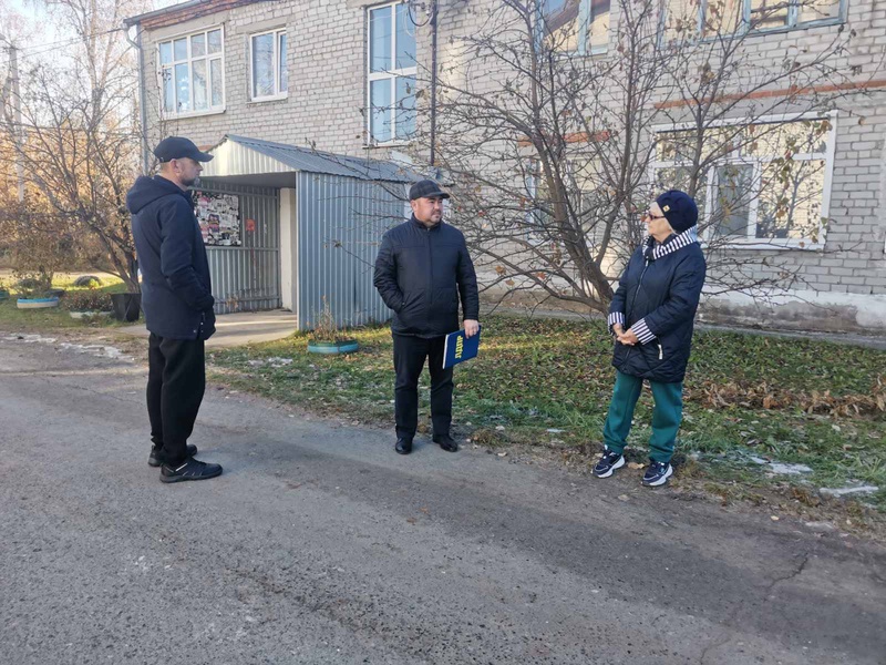 Депутат ЛДПР в Ялуторовске Николай Леушин работает в своём избирательном округе