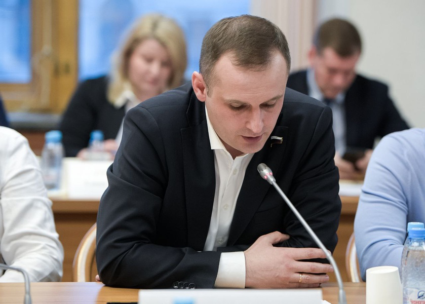 Медсправки для занятия спортом должны быть бесплатными — Леонов