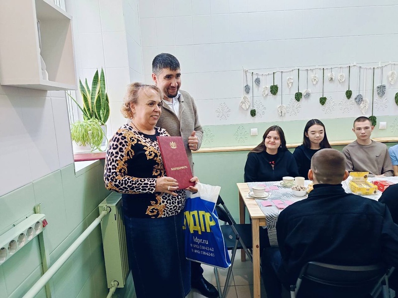 ЛДПР поддерживает активное сотрудничество с социальными работниками