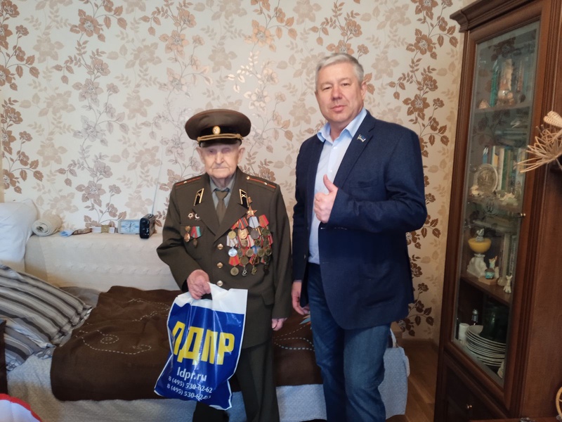 Дмитрий Ошурков: мы дети и внуки поколения победителей!