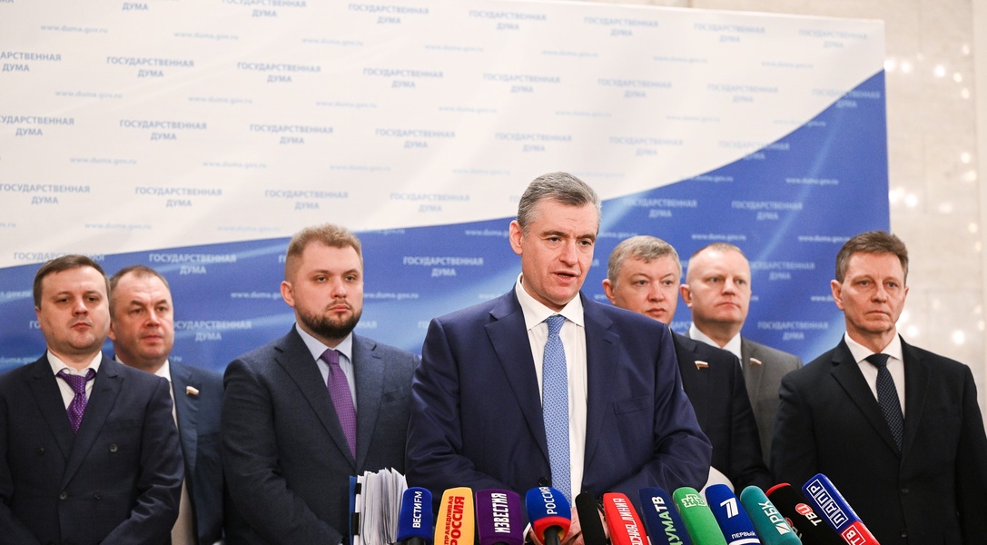Отменить пенсии мигрантам предложили в ЛДПР