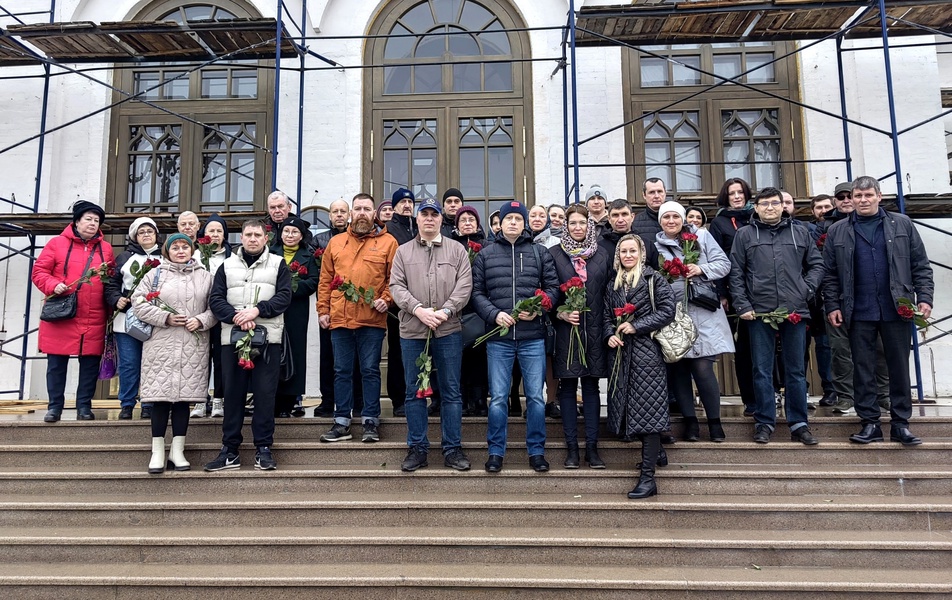 В Твери в День памяти Владимира Жириновского прошла панихида в Спасо-Преображенском соборе