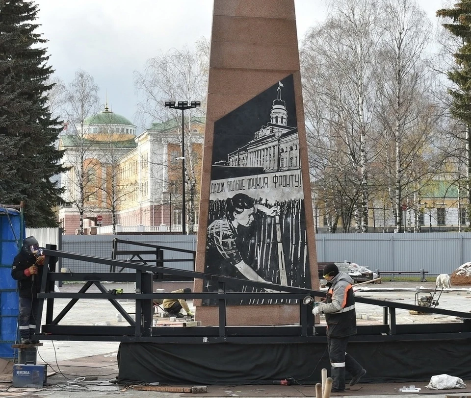 В Ижевске открыли стелу «Город трудовой доблести»