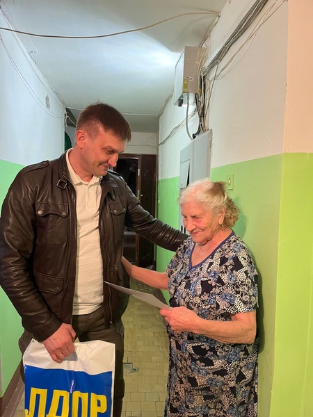 Депутат Алексей Баталов поздравляет с Днем Победы!