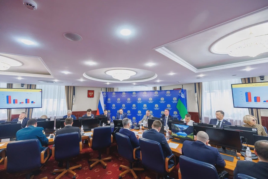 Депутат Думы Югры Александр Мещангин поднял вопрос безопасности на воде 