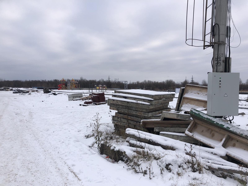 Партийный патруль вновь выехал на строящийся городской парк в Мегионе