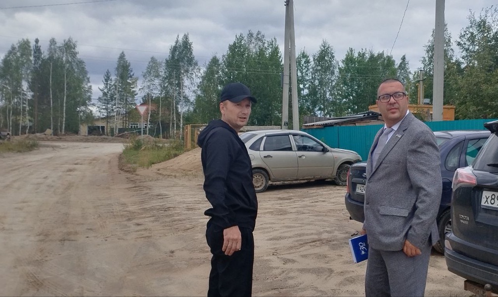 Депутат Думы Югры Виктор Сысун провел личный прием граждан в Советском районе